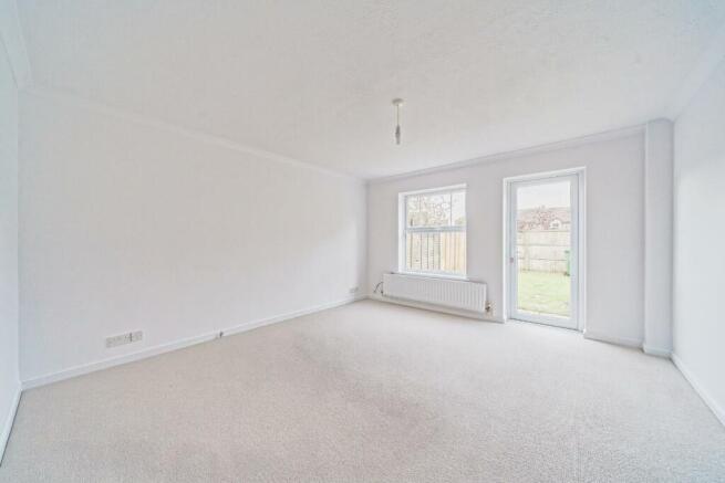 24 JONES CLOSE - PHOTOCB X MT 39.jpg