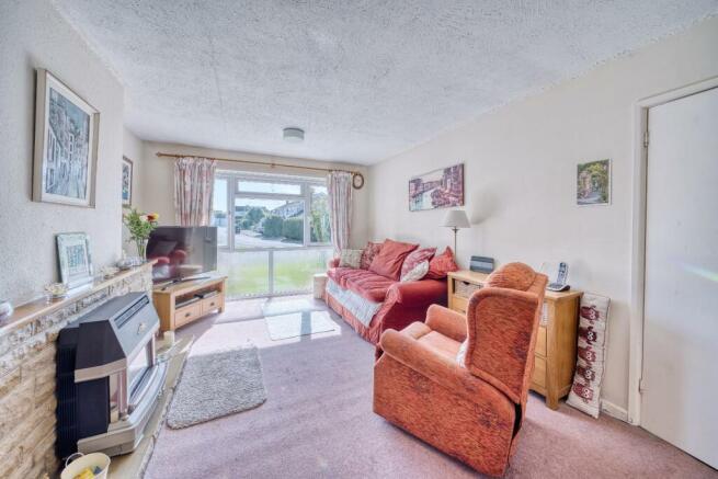 3 - sitting room.jpeg