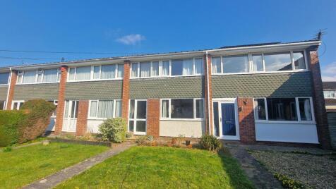 Three bedroom family home, situated in a quiet cul-de-sac in the village of Yatton