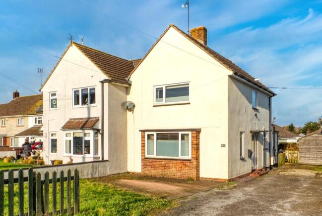 32 Grenville Avenue - Mark Templer X PhotoCB 41(1)