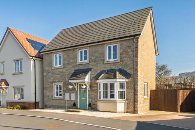 3 Six Acres close Churchil BS25 5A-82.jpg