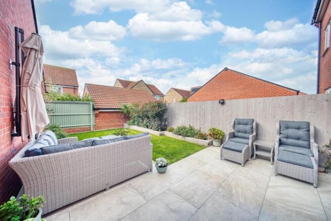67 Moorhen Rd- Mark Templer - PhotoCB 8.jpeg