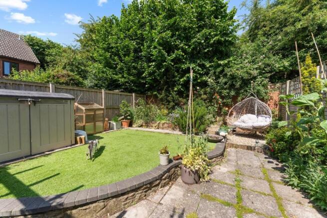 45 Hawthorn Crescent 34.jpg