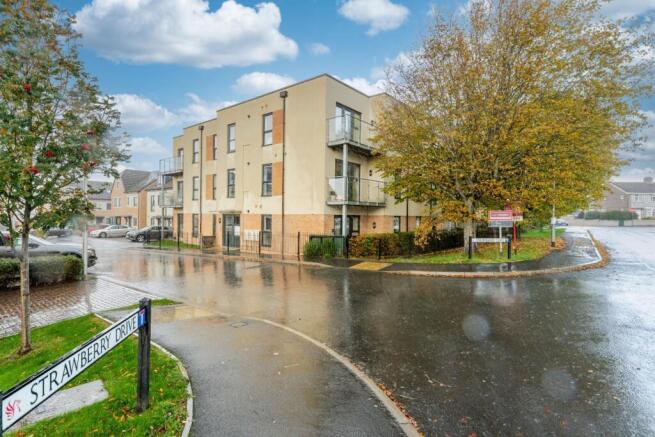 12 Strawberry drive Yatton 50.jpeg