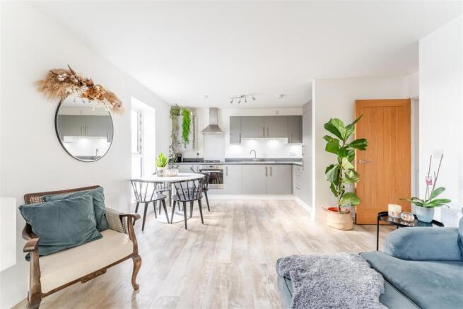 12 Strawberry drive Yatton_-29.jpg