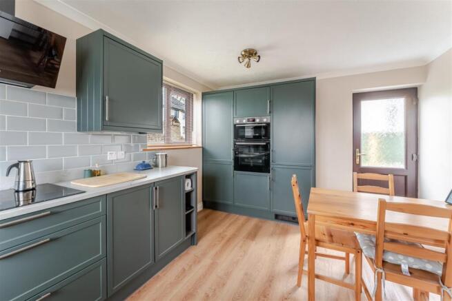 1 The Old Water Gardens, Blagdon, BS40 7S 47.jpg