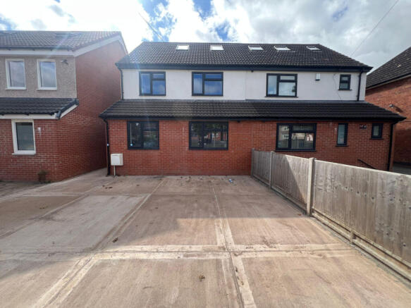 7 bed room - house share to rent at 197 Charter A