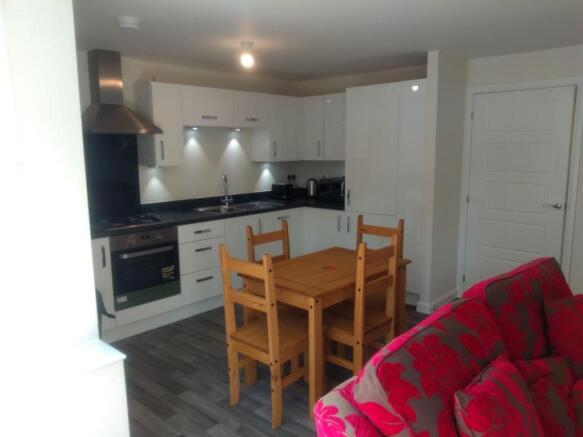 AVAILABLE FOR 2026/2027 ACADEMIC YEAR - NEAR WARW