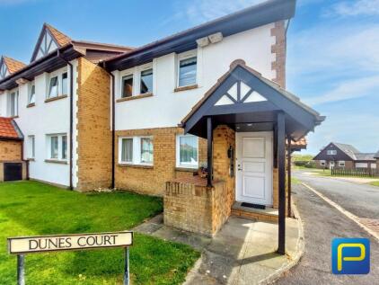 Dunes Court, Beadnell, Chathill, Northumberland, NE67 5EE