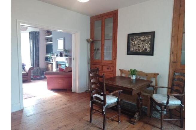 Lounge/Dining Room
