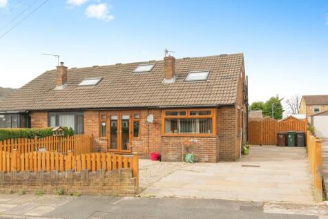 Chapel Grove, Bingley, BD16