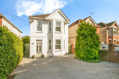 Clarendon Road, Broadstone, BH18