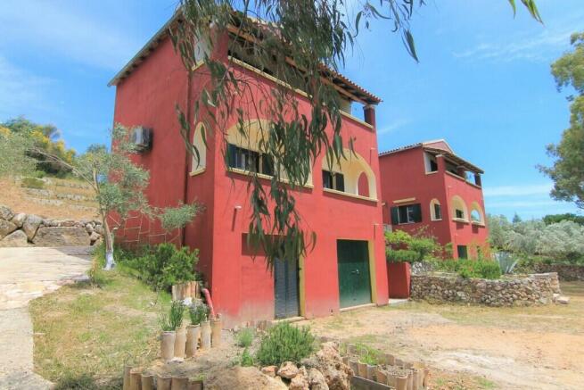 Detached house 180 m² in Corfu - 1