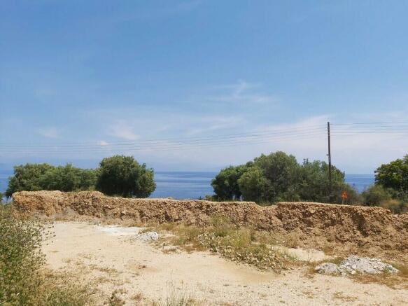 Land 6000 m² in Corfu - 2