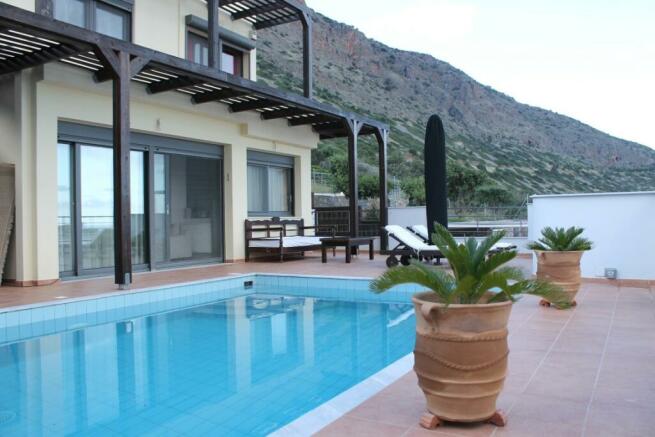 Villa 170 m² in Crete - 1
