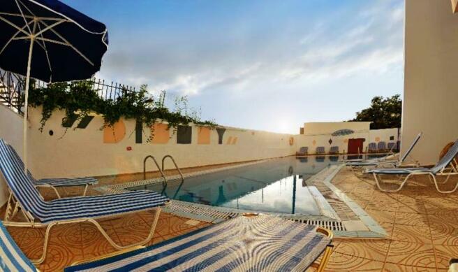 Hotel 750 m² in Crete - 1