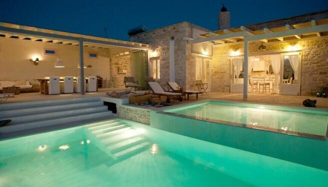 Villa 250 m² in Crete - 1