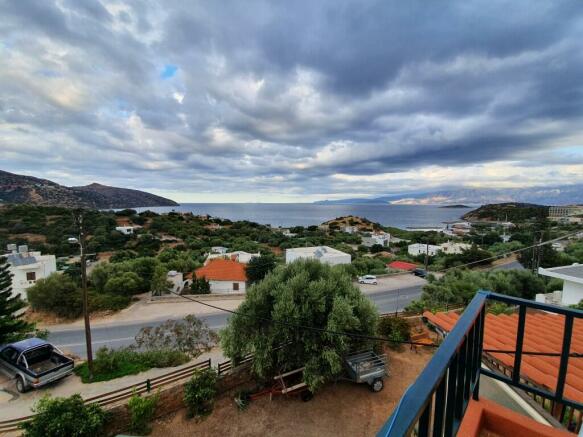 Detached house 280 m² in Crete - 1