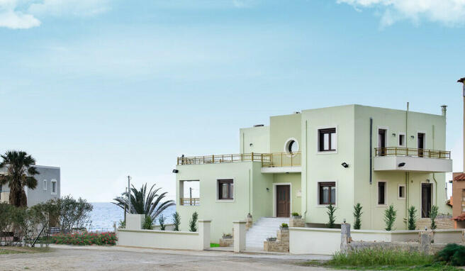 Villa 300 m² in Crete - 1