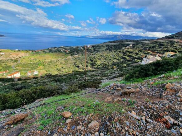 Land 1900 m² in Crete - 2