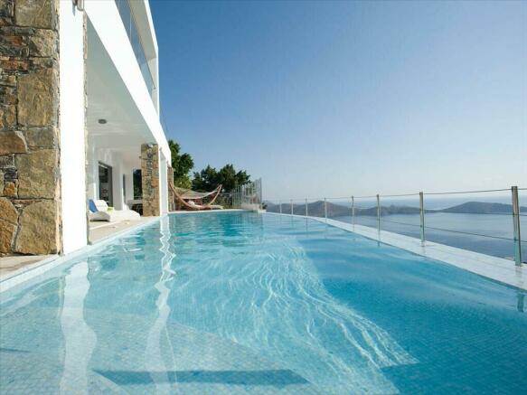 Villa 280 m² in Crete - 1