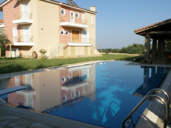 Villa 449 m² in Eastern Peloponnese - 1