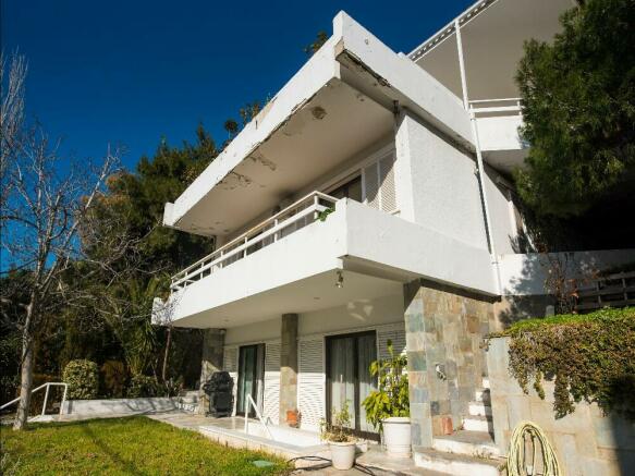 Business 680 m² in Athens - 2