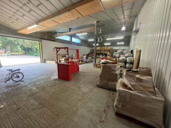 WhatsApp Image 2025-04-29 at 10.19.00_a3ca204c.jpg