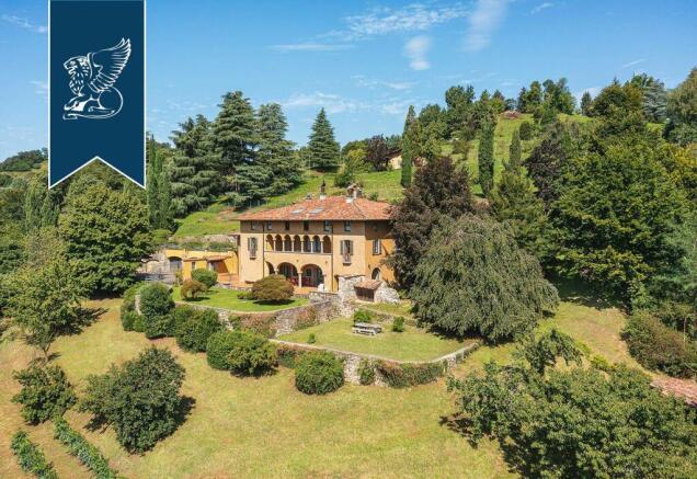 9 bedroom villa for sale in Lombardy, Bergamo, Italy