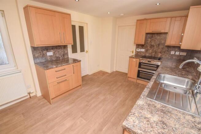 KITCHEN-2.jpg