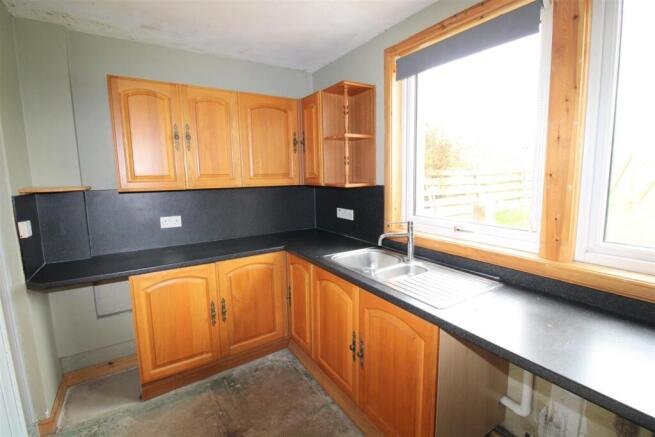 KITCHEN 2.jpg