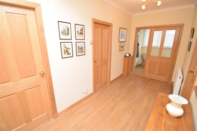 ENTRANCE HALL.JPG