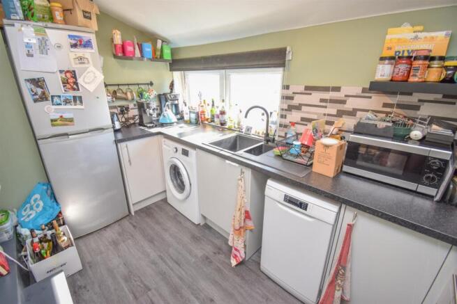 KITCHEN-2.jpg