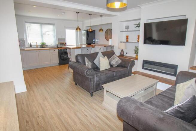 OPEN PLAN LOUNGE-KITCHEN-DINER.jpg