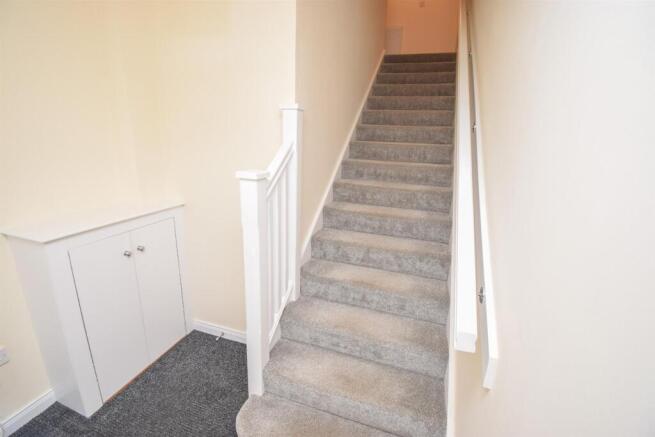 ENTRANCE STAIRWELL-2..jpg