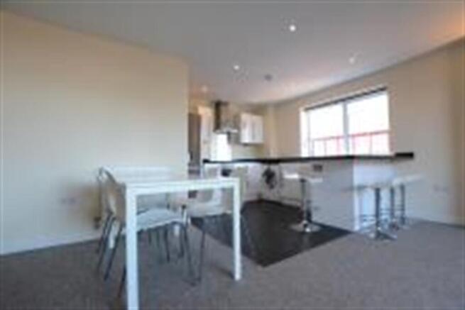 Kitchen/Dining Area