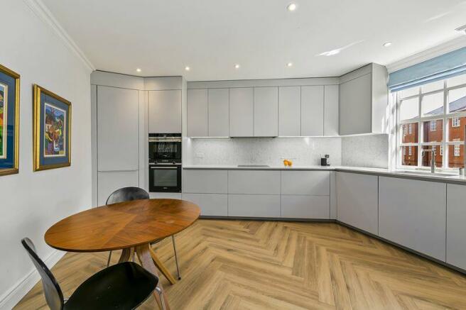 Kitchen Dining Area