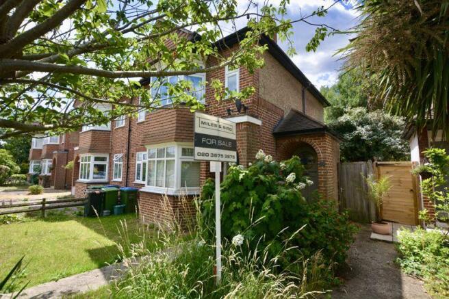 Warwick Road, Thames Ditton