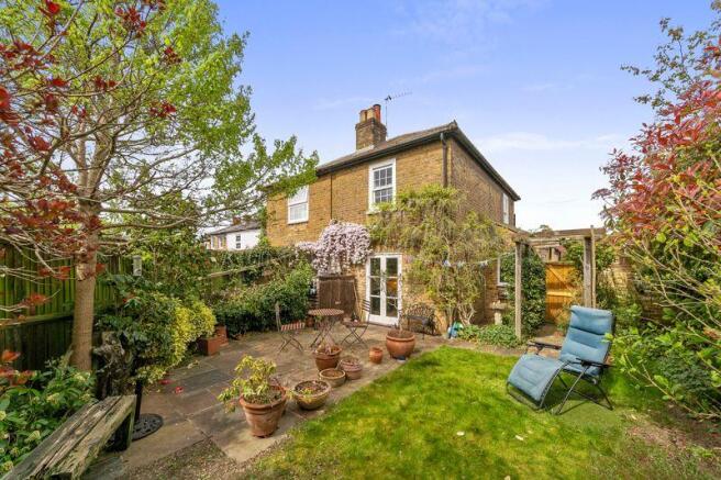 Garden to house