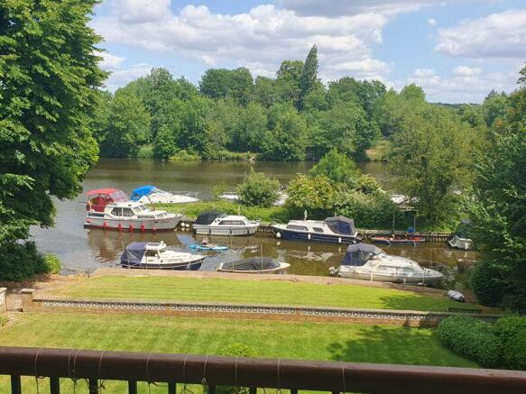 River Thames View From Private Balcony