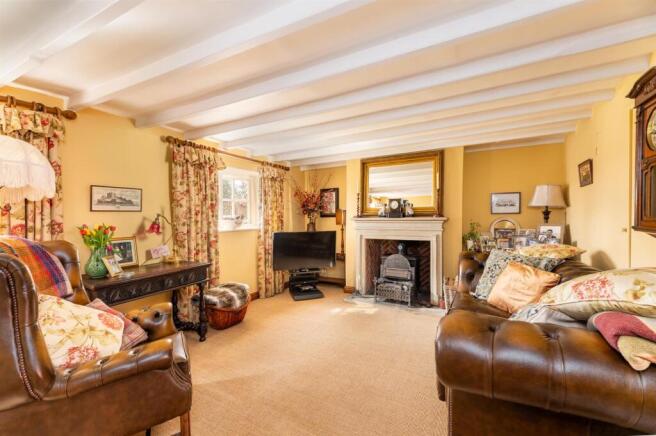 SITTING ROOM