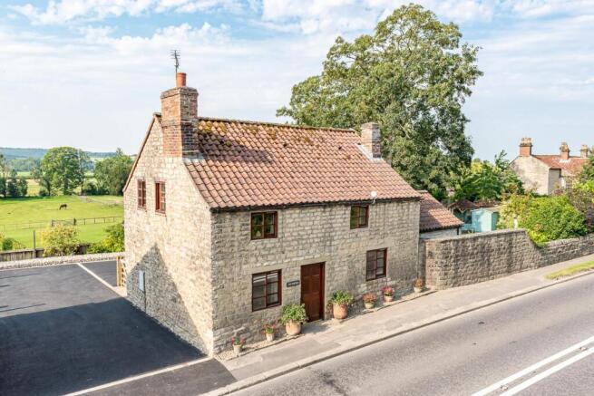 IVY COTTAGE