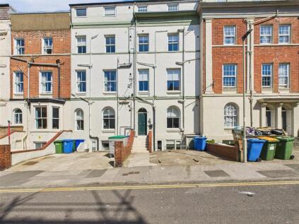 132 Castle Road, Scarborough, YO11 1HX