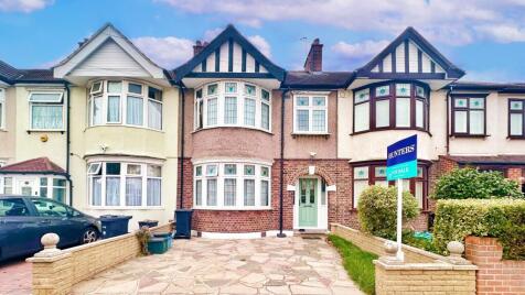 Galsworthy Avenue, Chadwell Heath, RM6