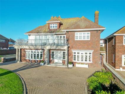 Thorpe Bay Gardens, Thorpe Bay, Essex, SS1