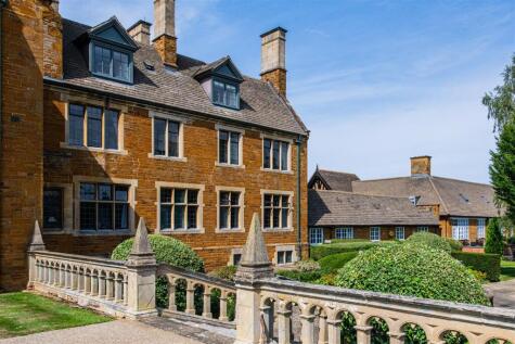 Manfield House, Woolston Close, Northampton