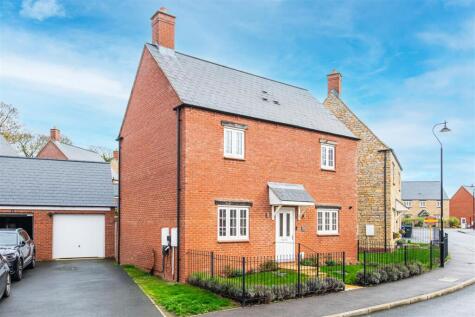 Pianoforte Road, Roade, Northampton