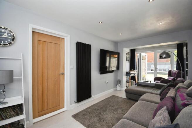 Lounge / sitting room