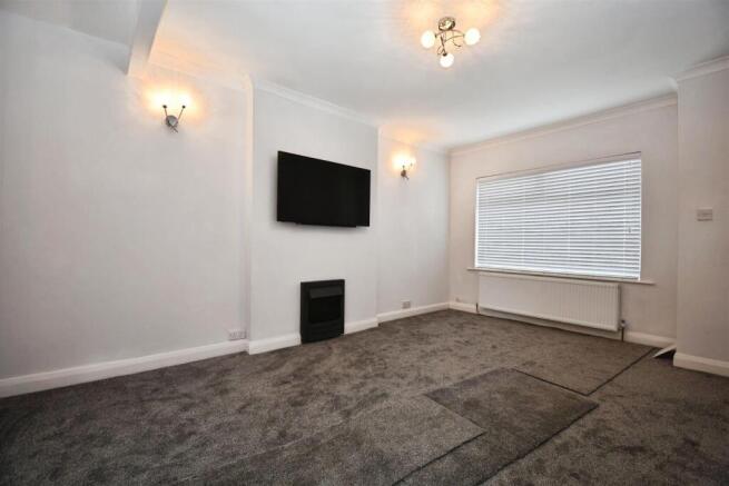 Lounge / dining room