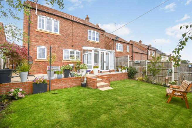 tlc_ef942efb-ab7c-4c55-b1d0-46a370dfeee8_d9590f2.j